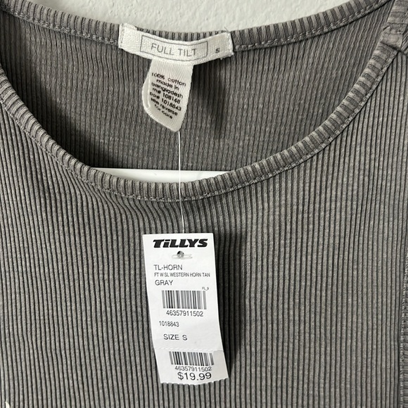 NWT Tilly’s Tank Top - Picture 4 of 4